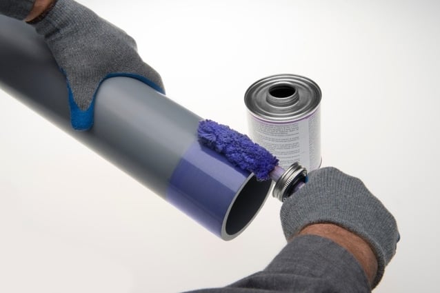 priming the outside of a cpvc pipe