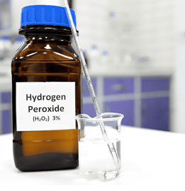 Peróxido de hidrogênio.