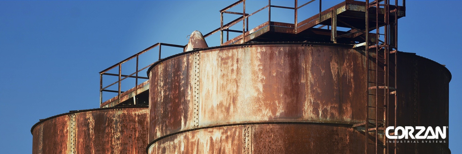IMPORTANT CONSIDERATIONS TO SAFELY STORE AND HANDLE CORROSIVE ACIDS AND BASES IN INDUSTRIAL PLANTS
